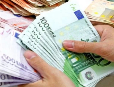 Αναδρομικά: Όλα τα ποσά για τις συντάξεις σε Δημόσιο, ΔΕΚΟ, Τράπεζες, ΙΚΑ, ΟΑΕΕ, ΝΑΤ (Πίνακες)